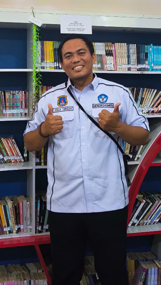 Pak Josua Tarigan